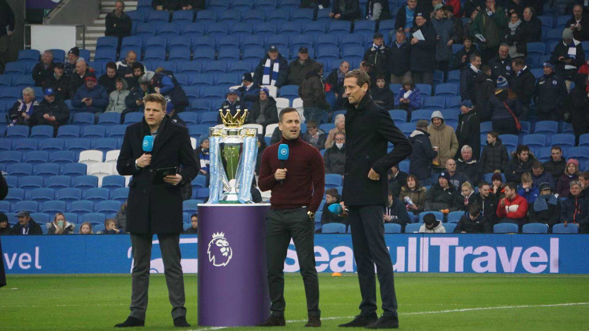 甲赛场的成 甲赛场的成